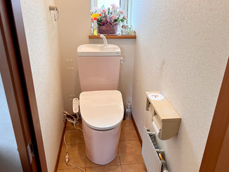 トイレリフォーム 毎日が楽しくなるカラーコーディネートのトイレ